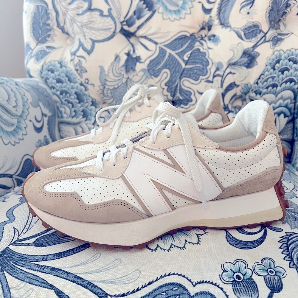 327 New Balance Gently Used